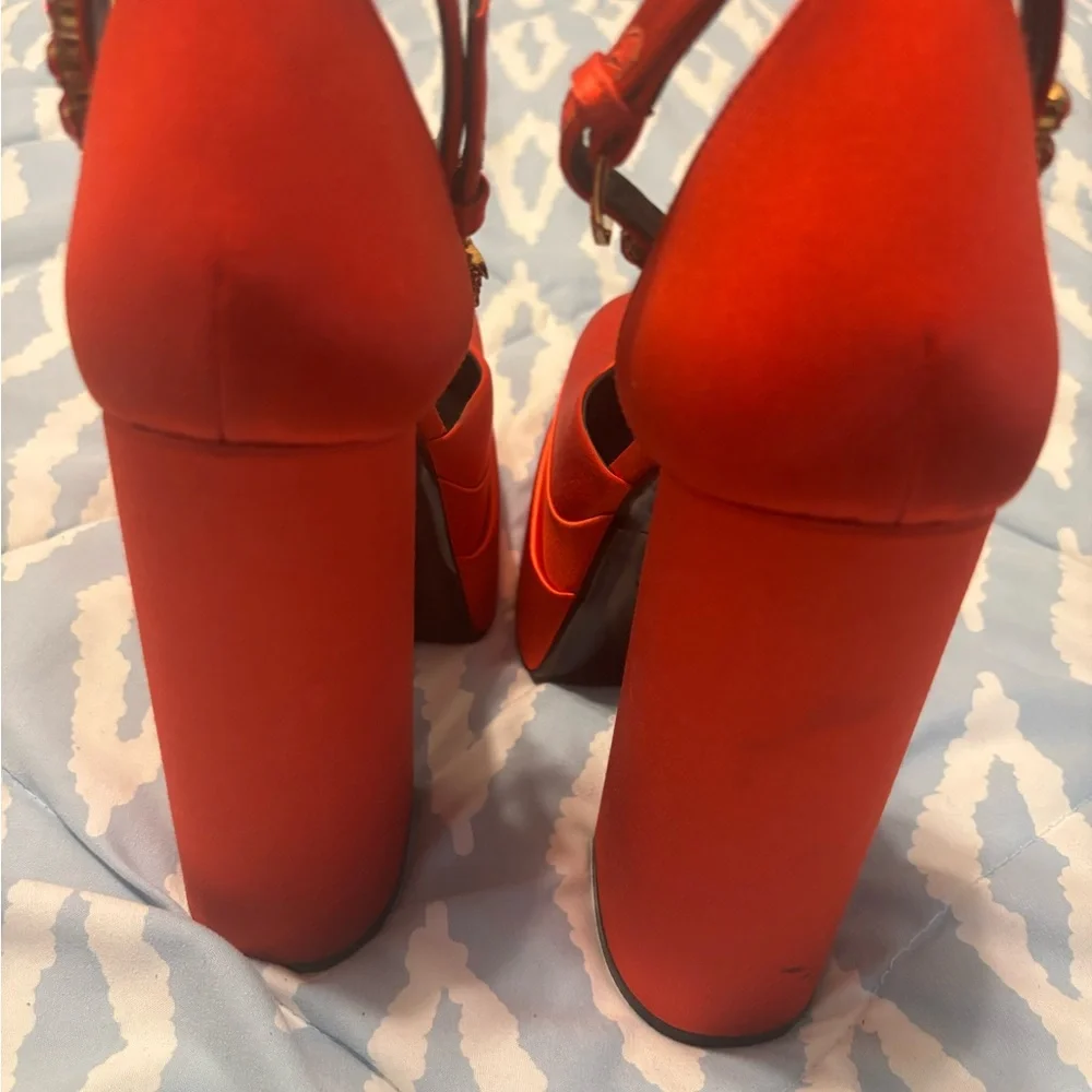 Versace Medusa Aevitas Platform Heels - Red